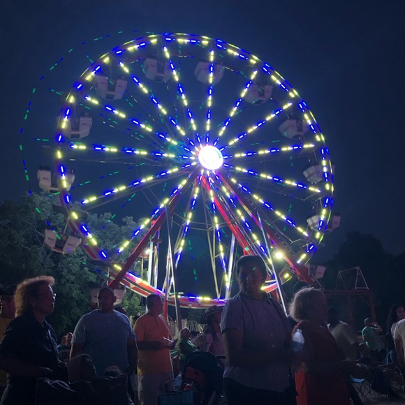 Meet your Posher, Sandra - Picture 1 of 1